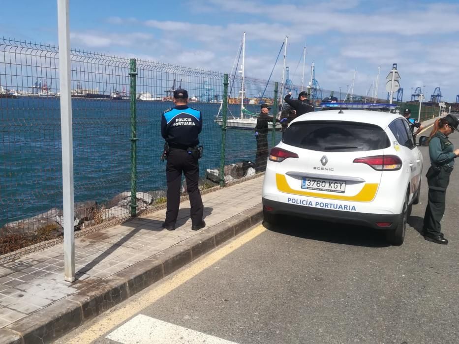 Encuentran un cadáver en el Muelle Deportivo