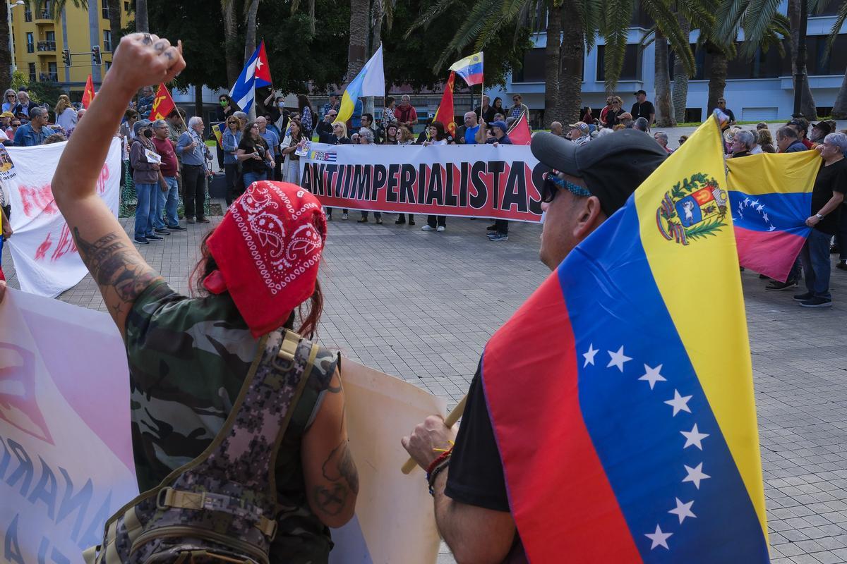 Concentración en apoyo al pueblo venezolano en Gran Canaria