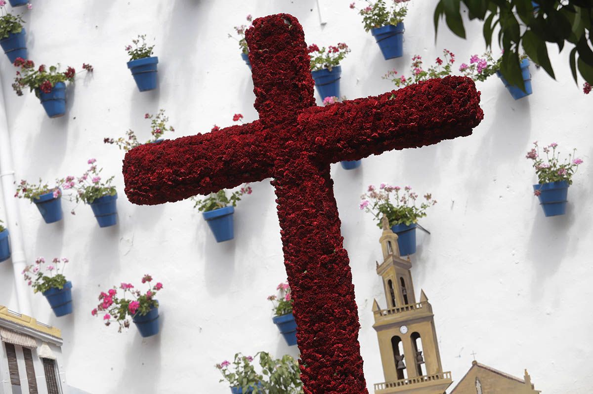 La AAVV Nuevo Cañero ganadora del concurso de Cruces de Mayo en zonas modernas