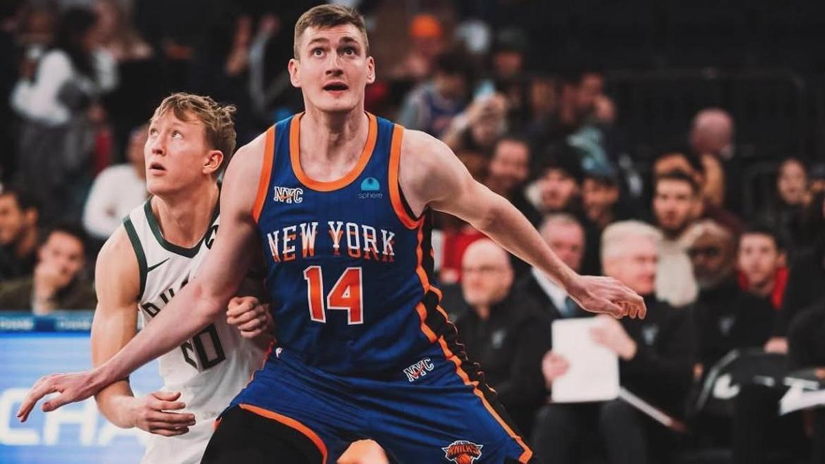 Dmytros Skapintsev, en un partido con los New York Knicks.