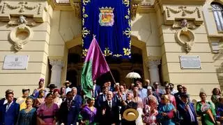 Málaga se pone flamenca en la romería del sábado de Feria