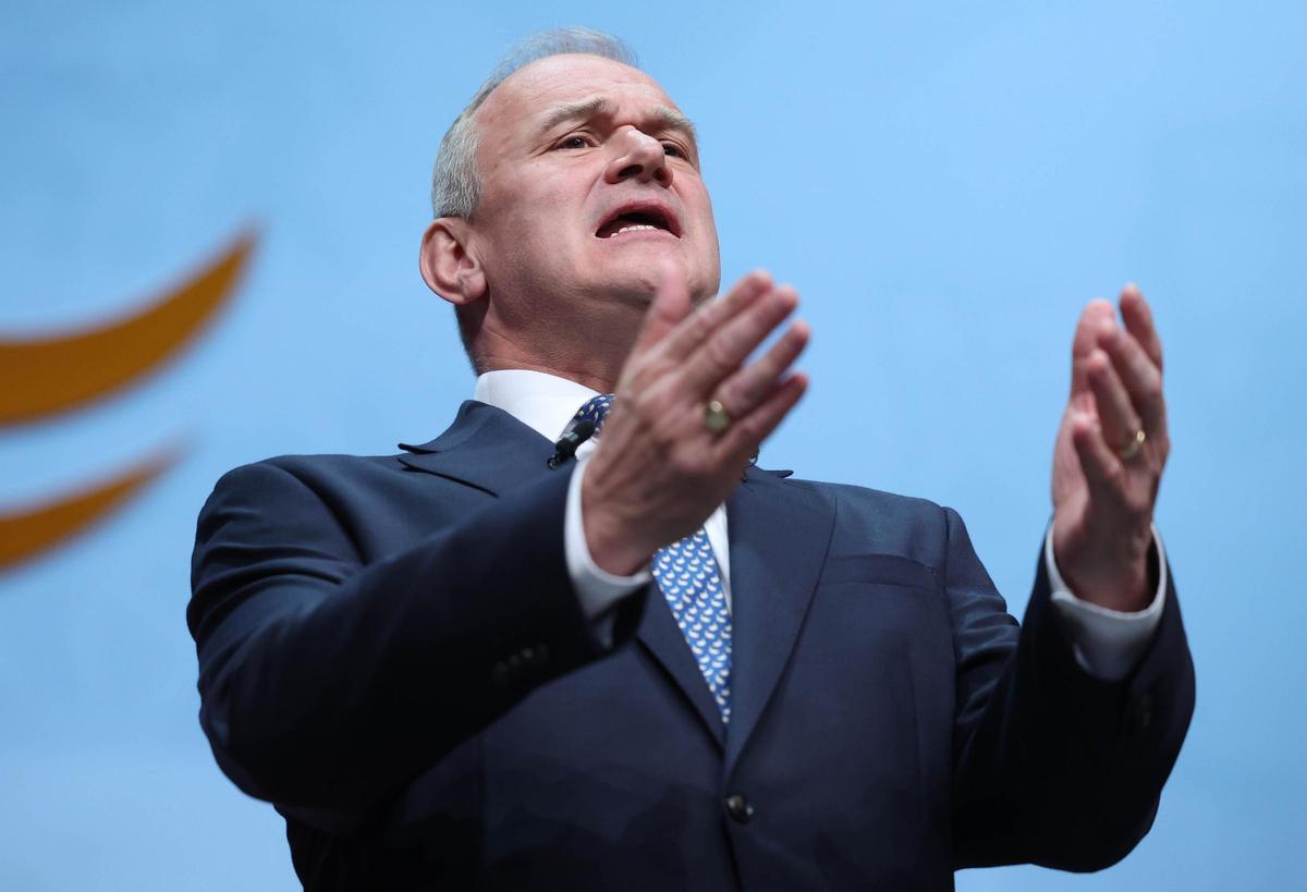 El líder del Partido Liberal Demócrata, Ed Davey, durante su discurso en el congreso de la formación.