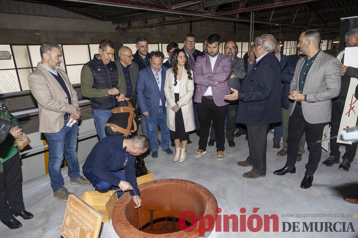 Todo preparado para la nueva añada del vino de la Cruz de Caravaca