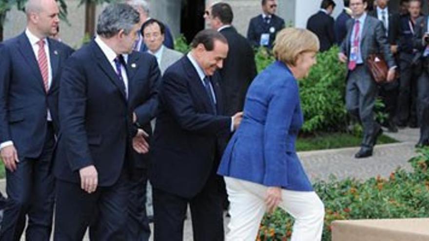 Berlusconi ofende a Merkel con insultos de carácter sexual
