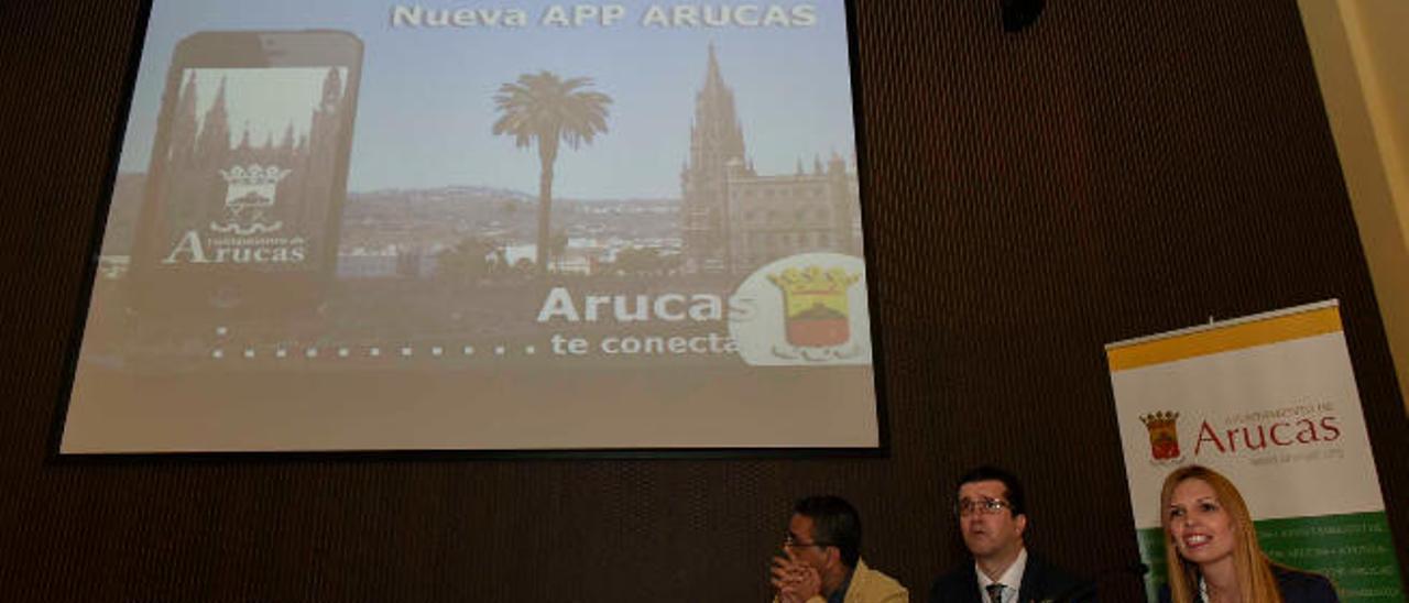 Víctor Monzón, Juan Jesús Facundo y Beatriz Herrera, ayer.