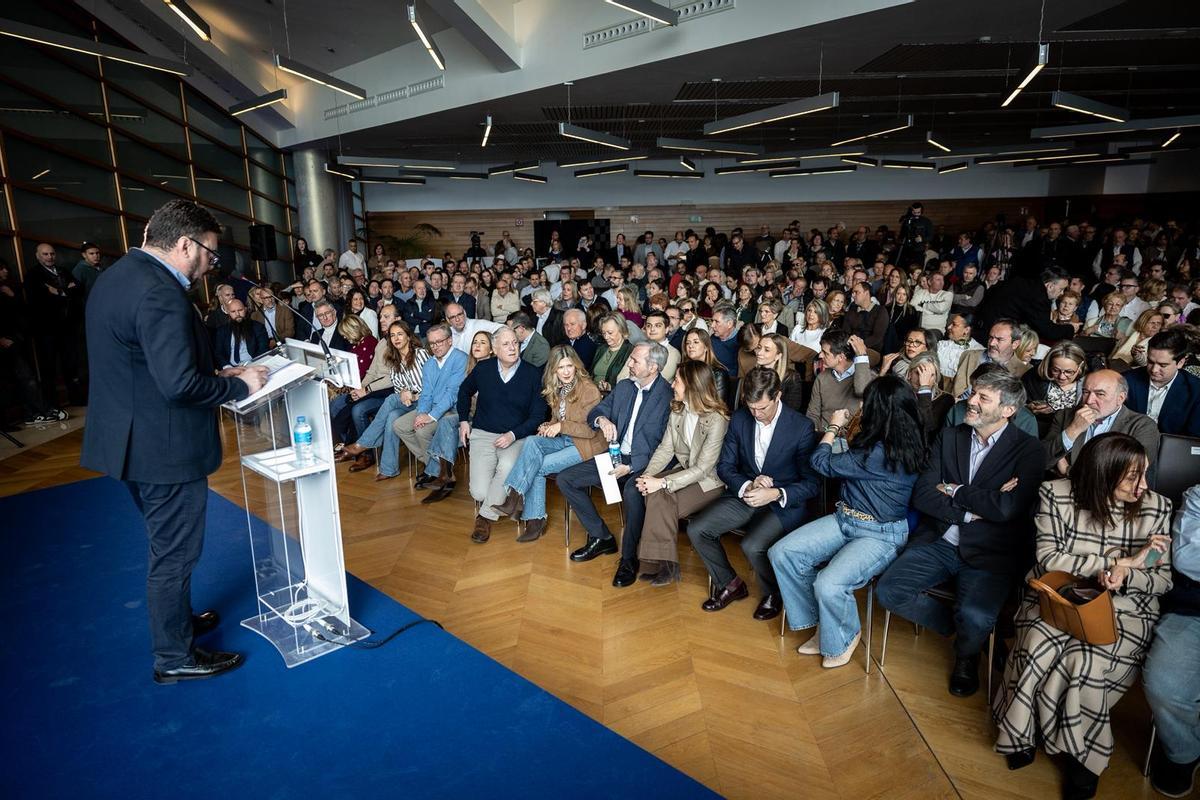 En imágenes | El PP presenta su eslogan de campaña: 'Aragón imparable'