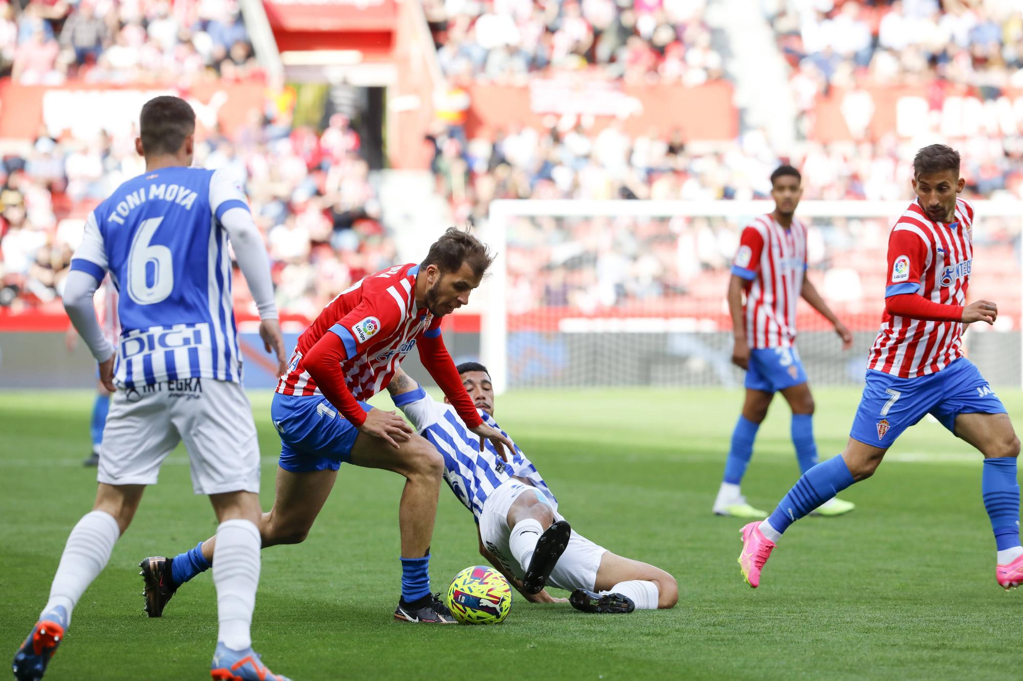 Así fue el encuentro entre el Sporting y el Alavés