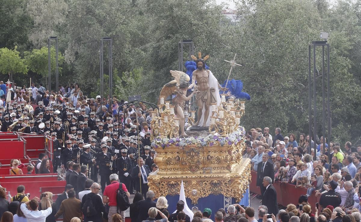 FOTOGALERÍA / Hermandad del Resucitado