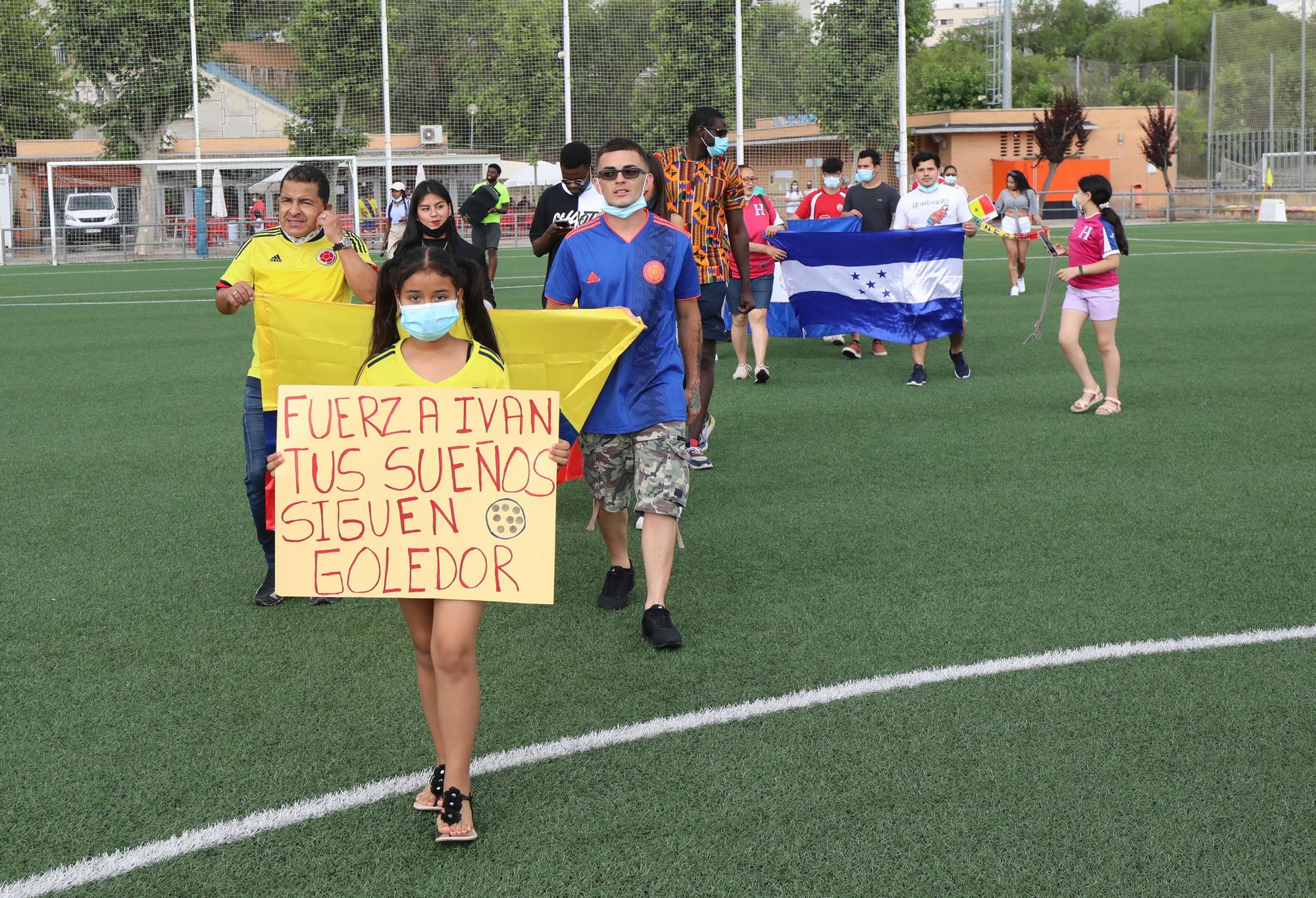 Mundialito de la Integración en el campo del Santo Domingo Juventud