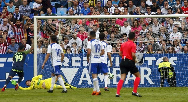 Sufrida victoria del Real Zaragoza contra el Sporting de Gijón