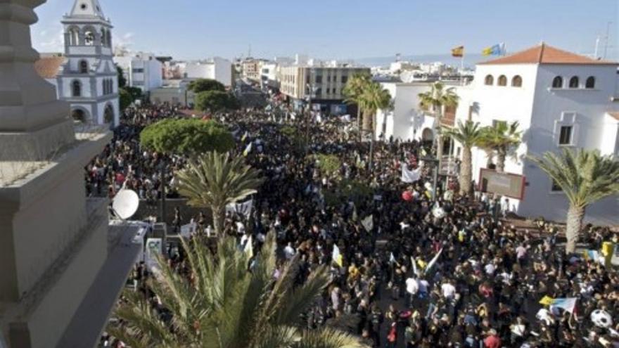 Manifestación contra los sondeos petrolíferos en Lanzarote, junio de 2014