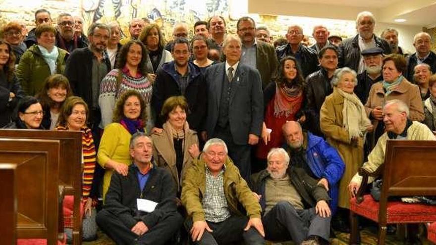 Los asistentes a la cena.