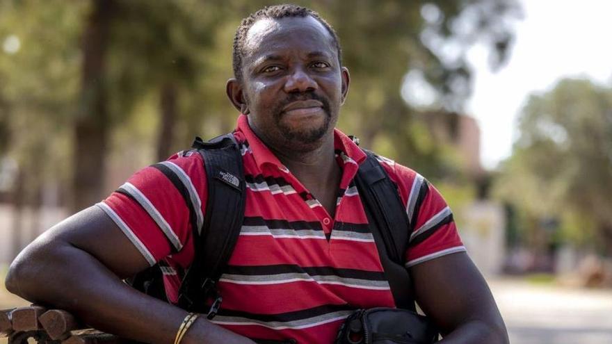 Victor Uwagba ist als Konfliktmanager, Sozialarbeiter und Theatermann bekannt.