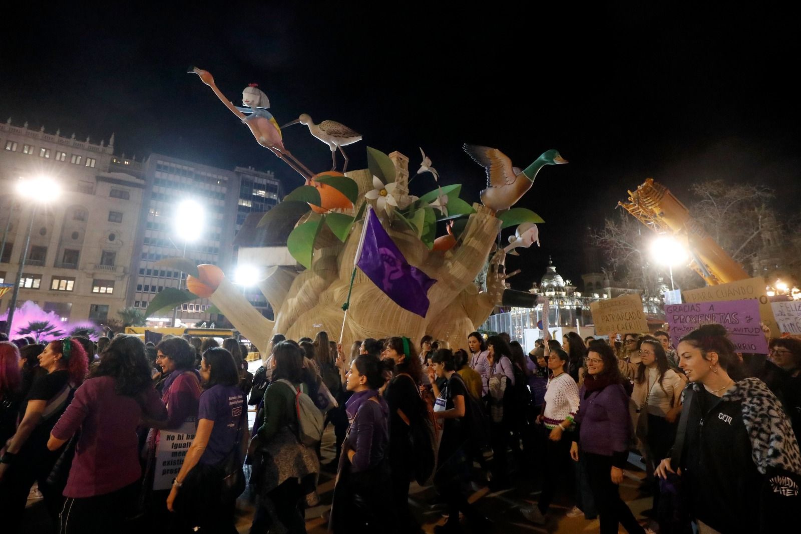 La manifestación de la Coordinadora Feminista de València para celebrar el 8 M