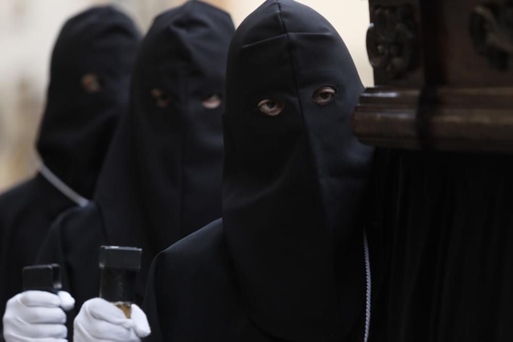 Procesión del Santo Entierro en Oviedo.