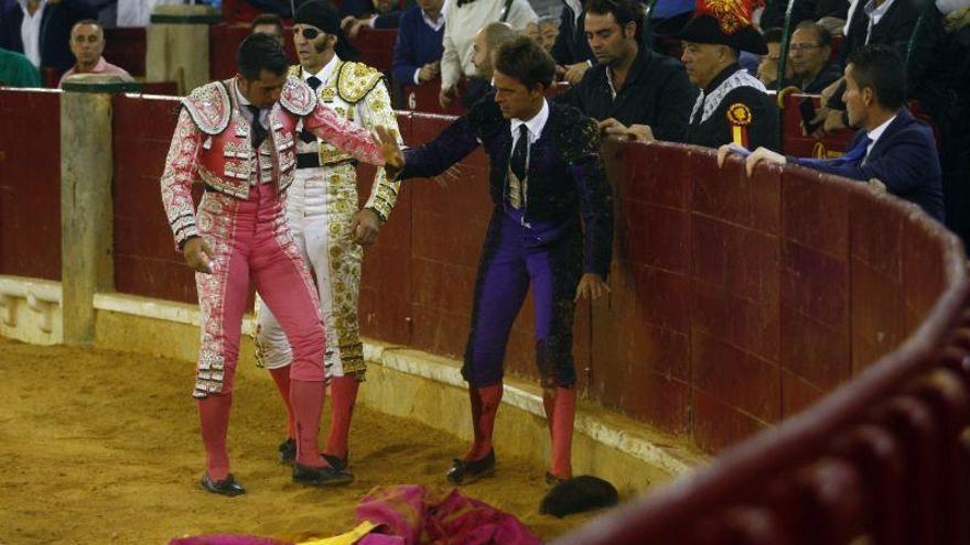 El banderillero Suso se recupera del último percance de la feria