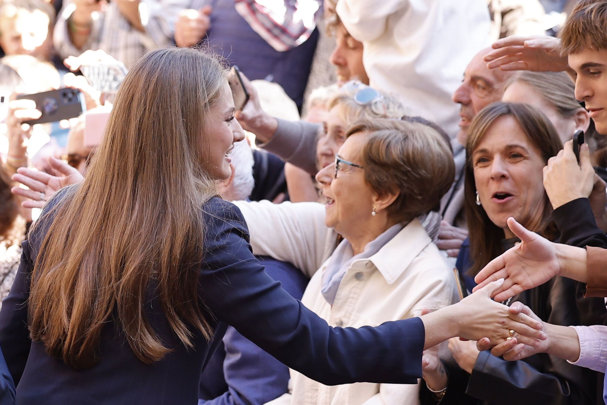 EN IMÁGENES: Leonor se da un baño de multitudes en su estreno como Princesa de Viana
