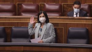 La ministra de Sanidad, Carolina Darias, durante la sesión de control al Gobierno en el Congreso de este 9 de junio. 