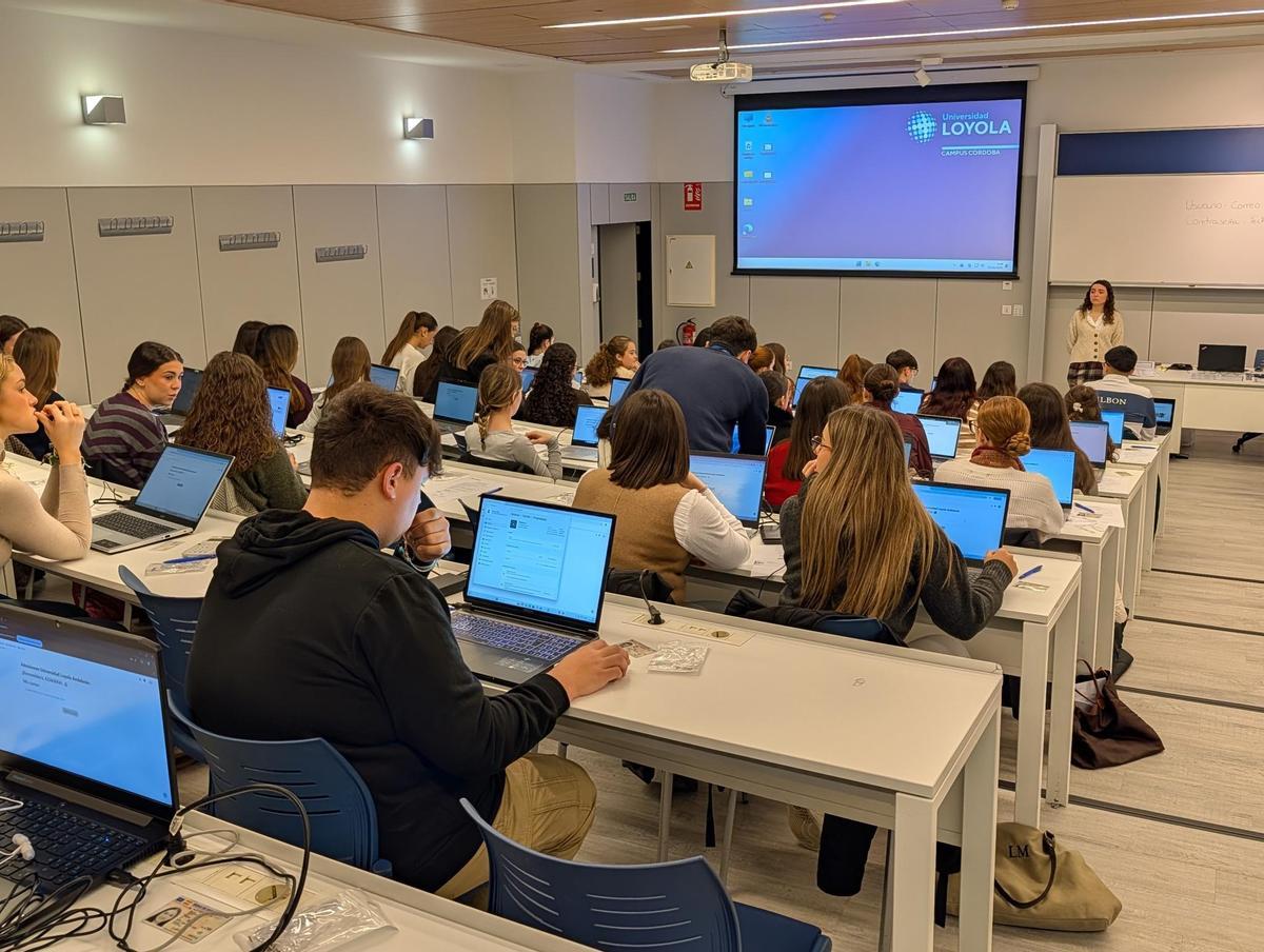 Una imagen de los exámenes de admisión a Loyola.