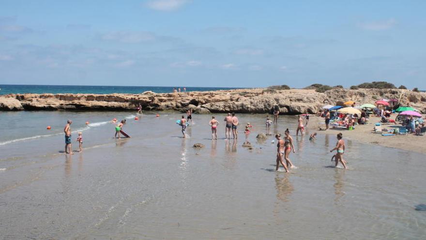 Imagen de Cala Capitán al norte de la costa oriolana