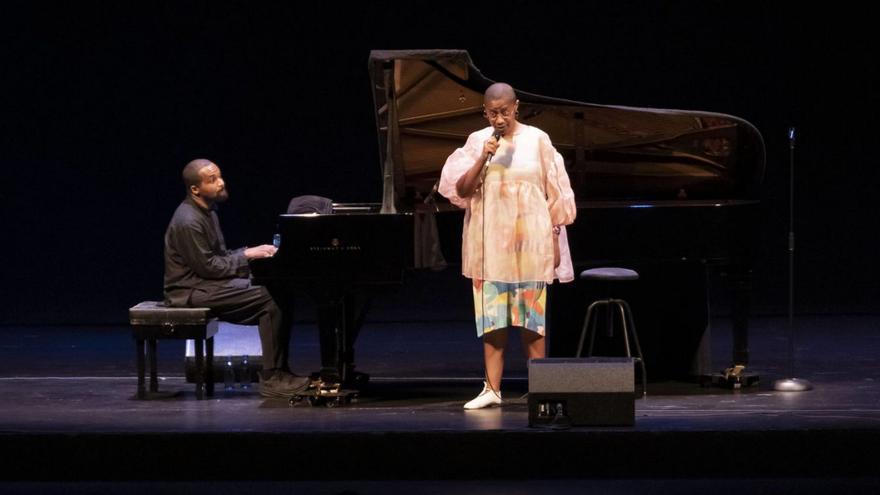 McLorin viaja a través de su magia vocal ante un Campoamor rendido