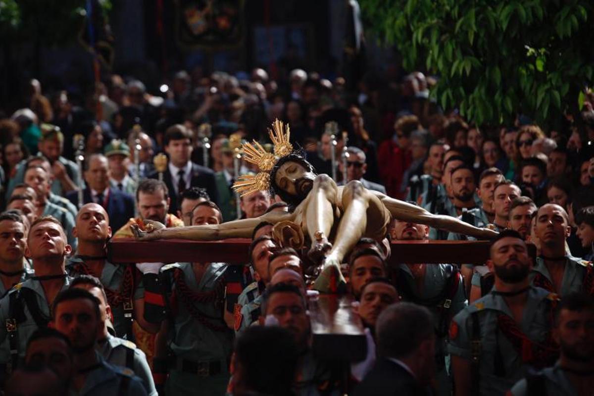 Descendimiento y Sepulcro ponen la esperanza del Viernes Santo