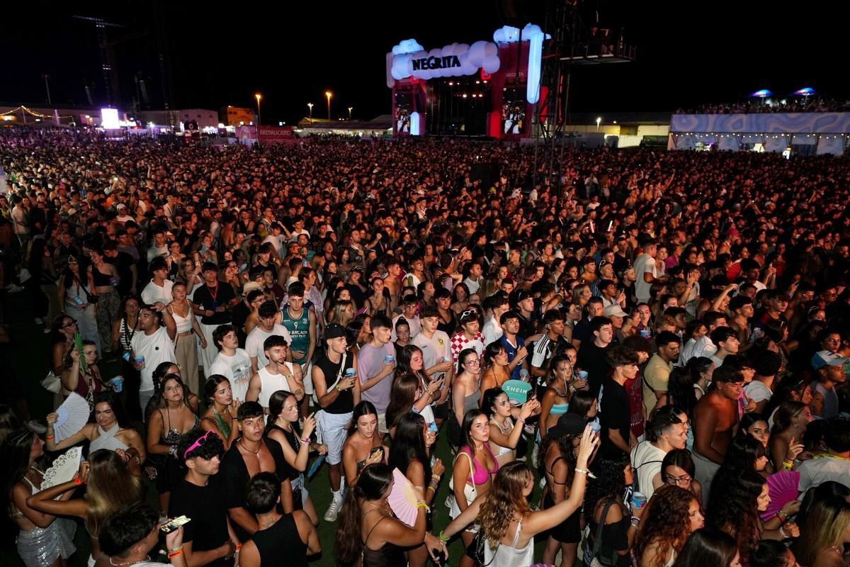 Públic de l'Arenal Sound a Burriana