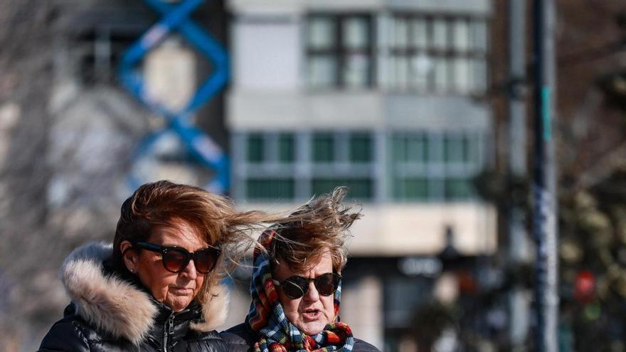 La alerta por viento extremo frustra los actos del fin de semana en l'Horta