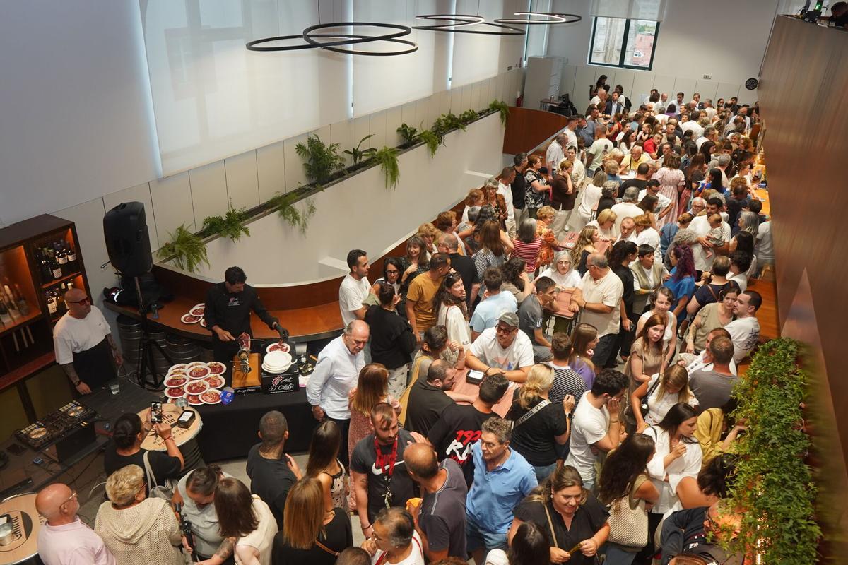 Betanzos inaugura su renovado mercado centrado en la gastronomía