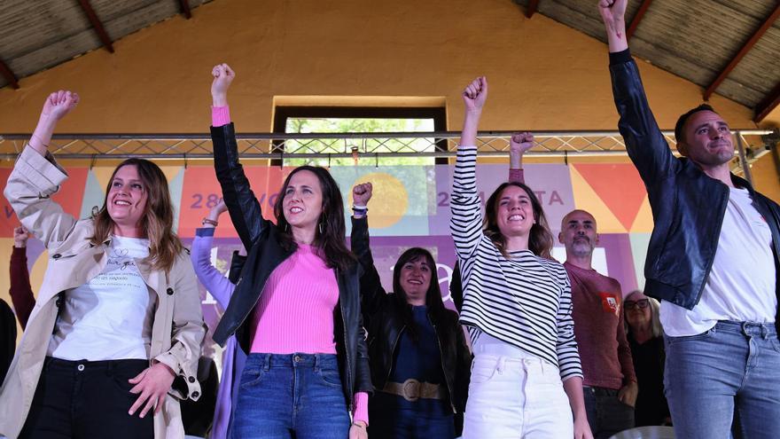 Un grupo de mujeres críticas con la Ley Trans interrumpen el acto de cierre de campaña de Unidas Podemos