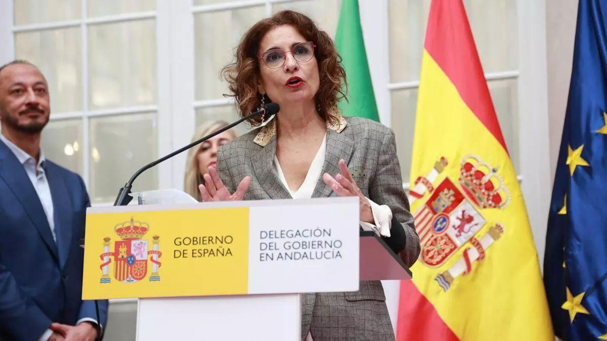La vicepresidenta primera y ministra de Hacienda, María Jesús Montero, este viernes en el acto de toma de posesión de los nuevos subdelegados del Gobierno en Andalucía.