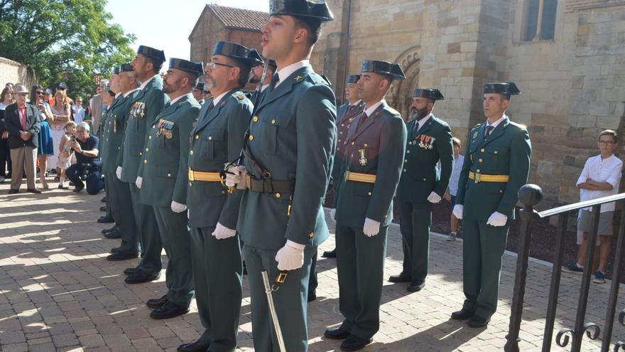 La celebración de la Guardia Civil en el Patio de los Ábsides. | E. P.