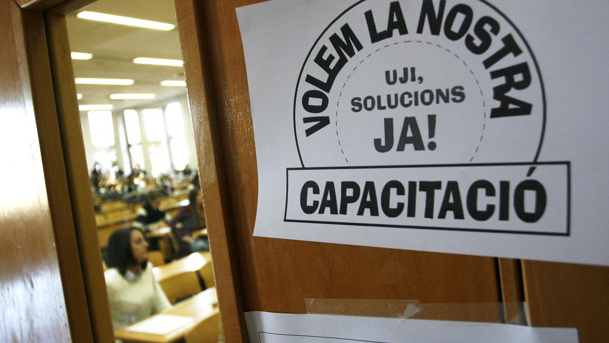 Examen universitario para la capacitación del valenciano