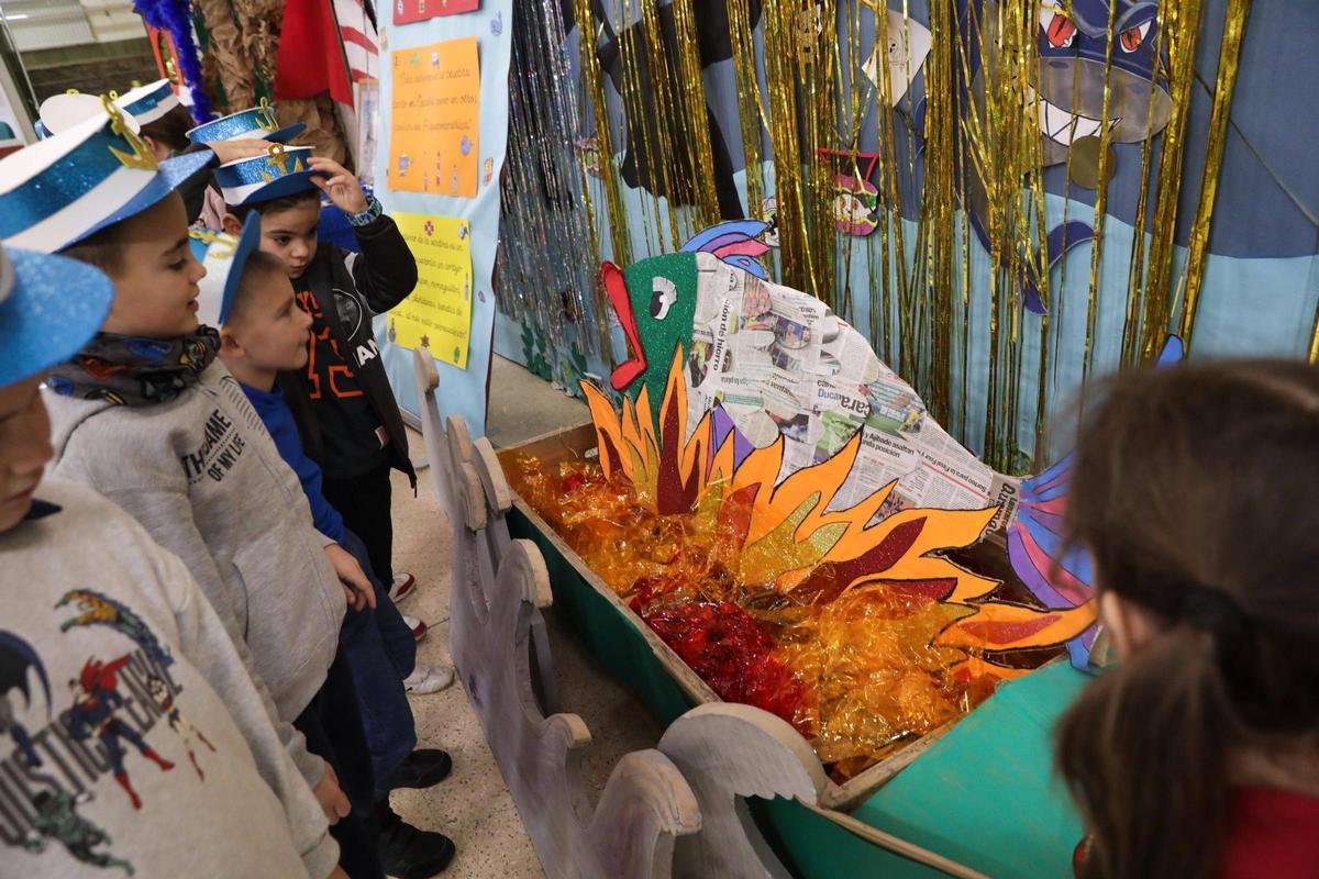 De aula en aula: El Antonio Machado, un oceanográfico a escala (en imágenes)