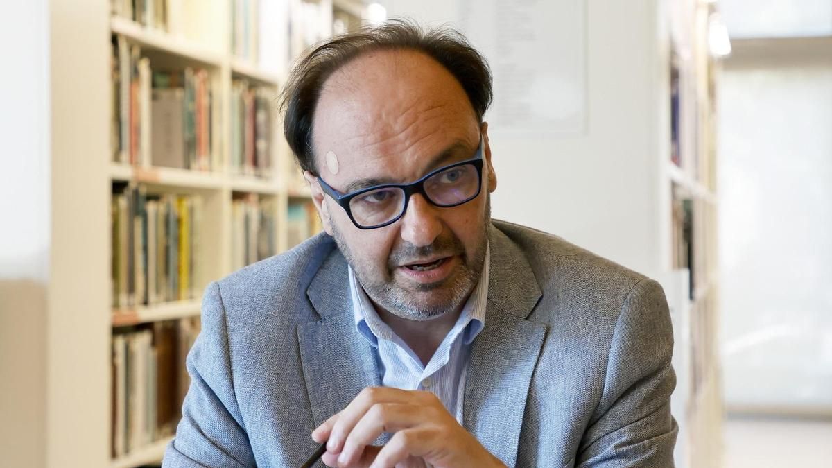 El director del MNAC, Pepe Serra, este miércoles en su primera comparecencia de prensa tras la sentencia del Supremo sobre las pinturas de Sijena.