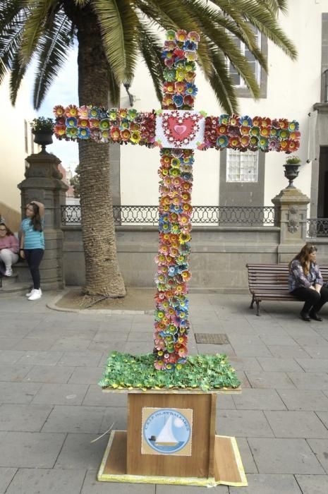 CONCURSO DE CRUCES DE MAYO