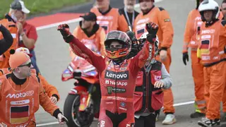 Marc Márquez sigue sometiendo sin piedad al pelotón de MotoGP
