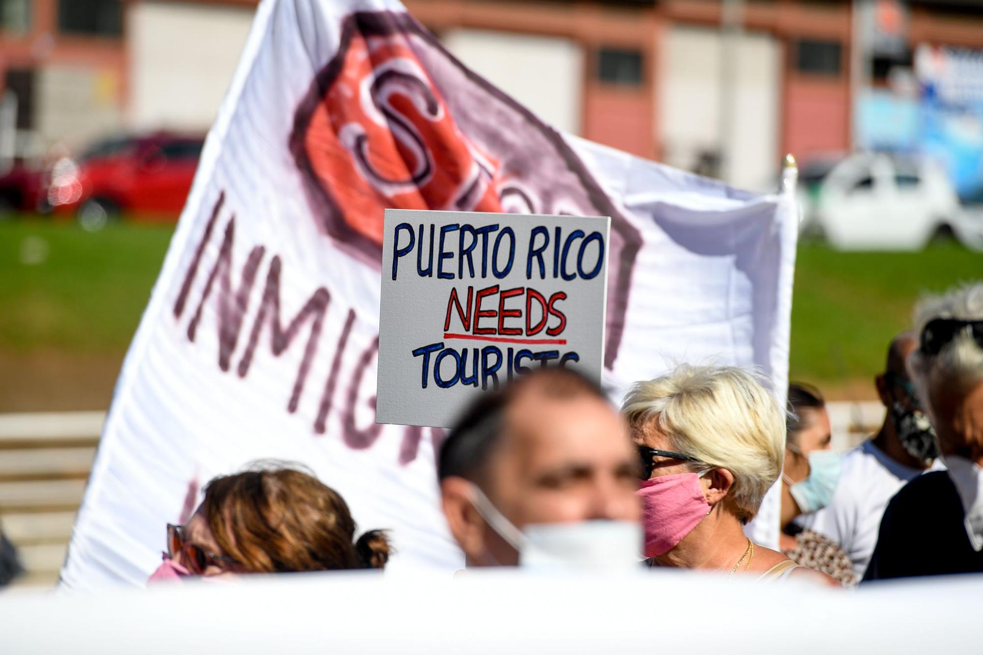 Marcha pro-turismo en Mogán