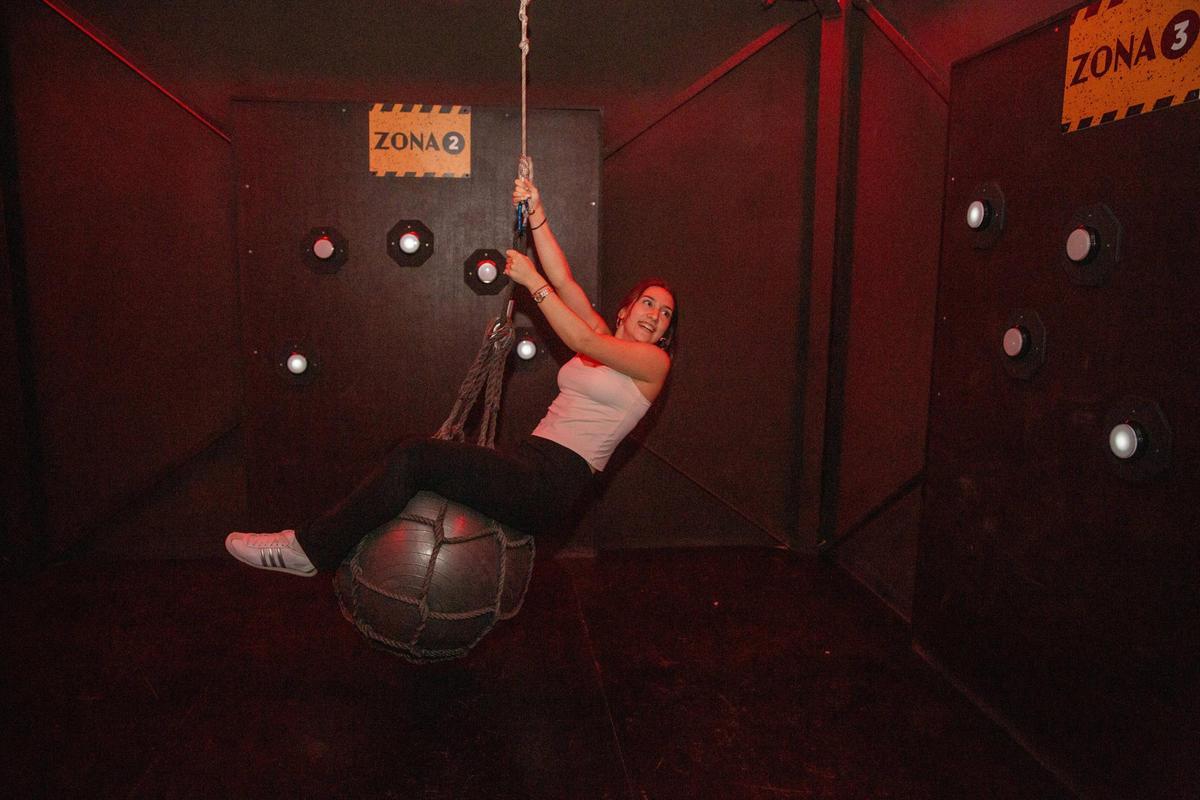 Así es GameSide, el nuevo complejo de ocio inmersivo de Terrassa con juegos de acción, QuizShow y karaoke