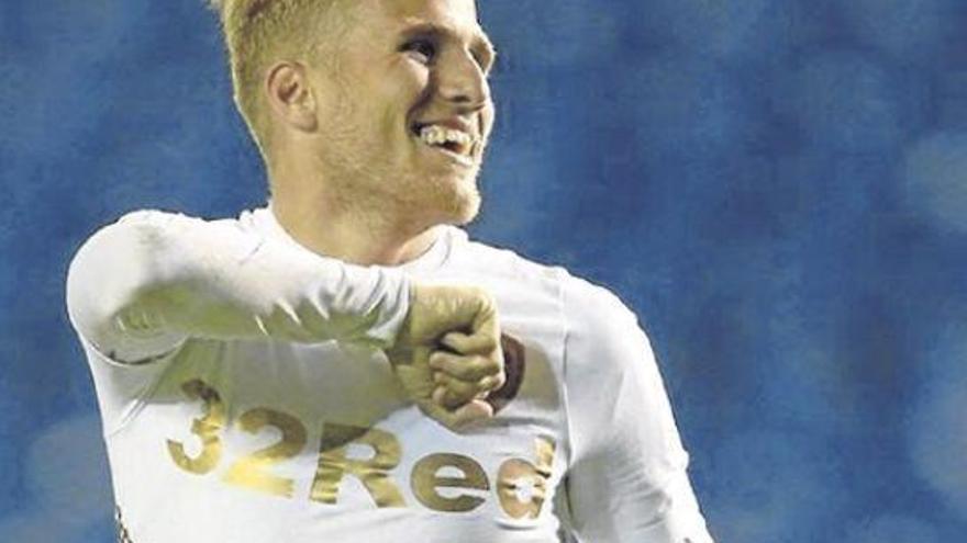 Samu Sáiz: «En Leeds estoy viviendo el lado más romántico del fútbol»