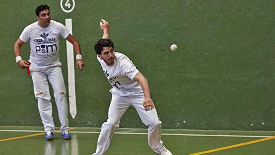 Una imagen del partido de Segunda entre Tinín-Fernando y Adolfo-Galgo.