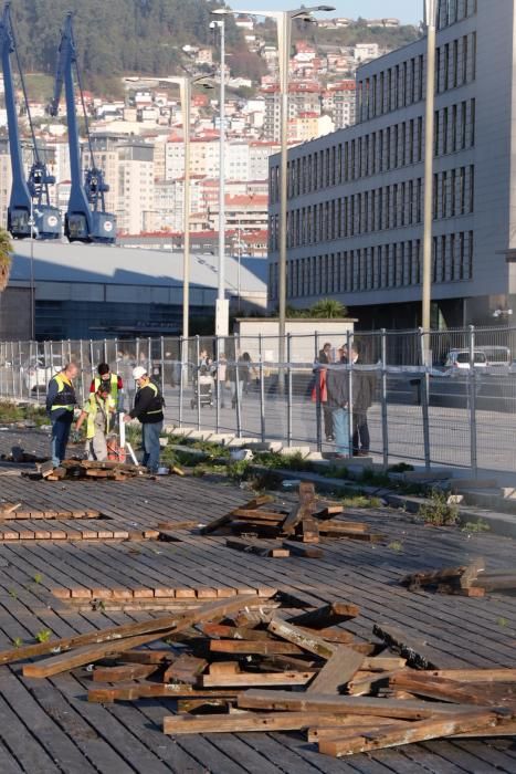 Los operarios trabajan en las catas periciales