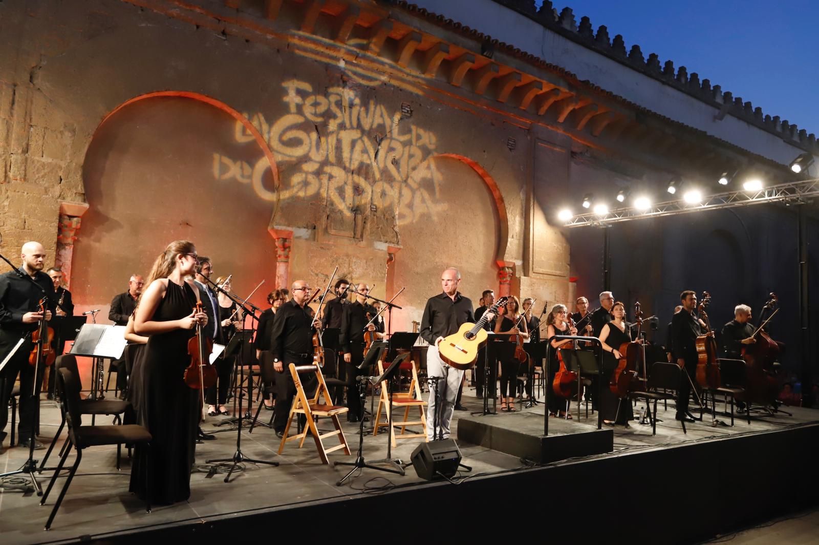 “La noche de la guitarra”, que tiene lugar en el Patio de los Naranjos de la Mezquita-Catedral.