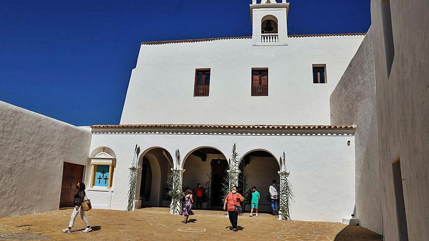 La misa fue el único acto que se celebró el año pasado en Sant Miquel. | ZOWY VOETEN