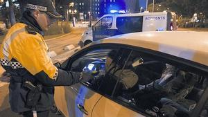 Control d’alcoholèmia de la Guàrdia Urbana de Barcelona, el maig passat.