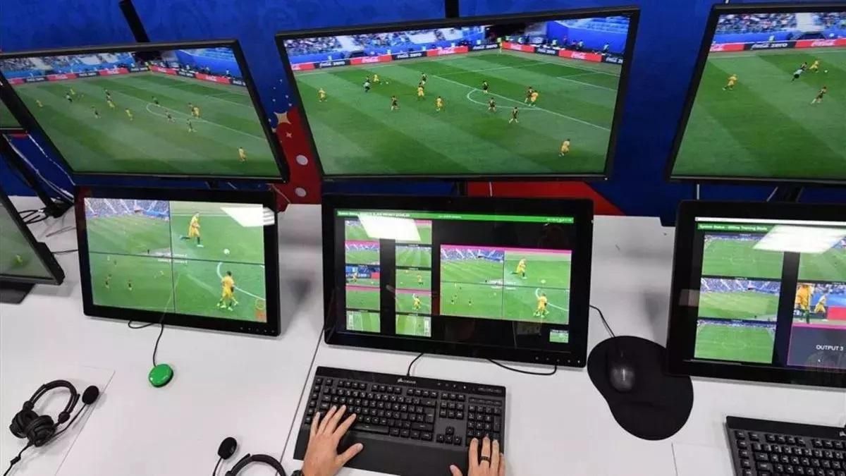 Monitores de una Sala VAR.