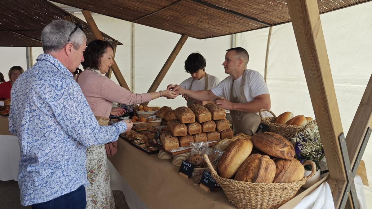FOTOS | Los hornos de Campos de vuelcan en el producto local