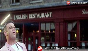 Robbie Williams llança el single ’Candy’ com a avançament al seu novè disc ’Take the crown’.
