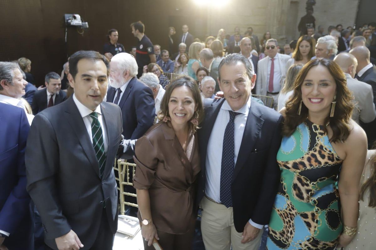 Los exalcaldes de Córdona Nieto, Ambrosio y Merino, con Verónica Martos.