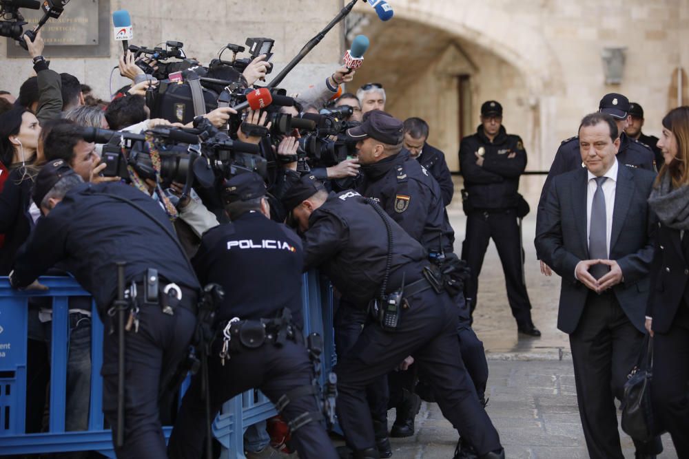 El día de la Sentencia de Nóos en la Audiencia de Palma